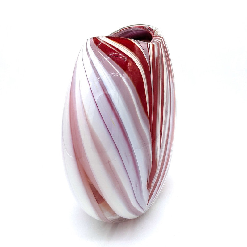 Hammered Vase – Red and Ivory 