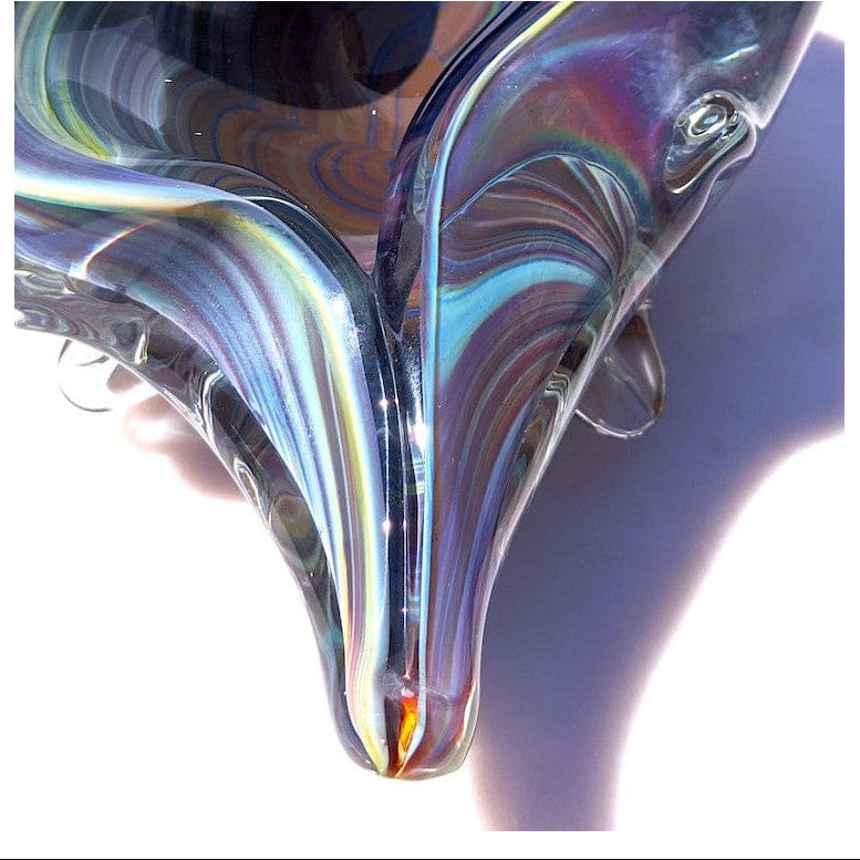 Murano Glass Artistic Sea Shell Sculpture in Iridescent Chalcedony Tones